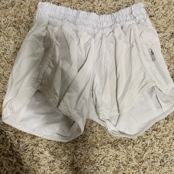 White lululemon running shorts, size 4 - Picture 1 of 3